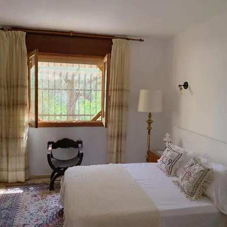 Con Piscina Privada En Casa De Campo, Granada *