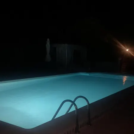 Con Piscina Privada En Casa De Campo, Granada